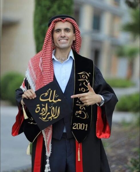 محارب السرطان “أيمن العلي” في ذمة الله