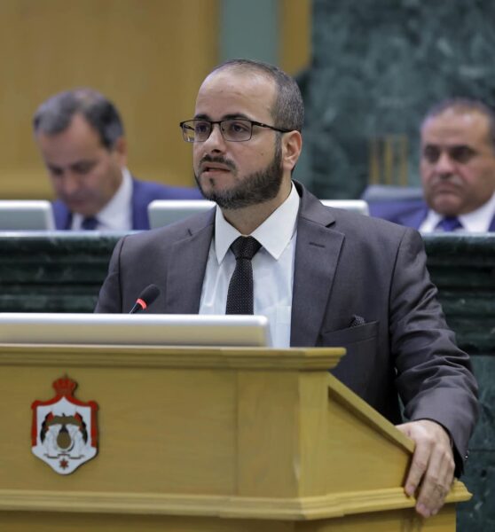 الرياطي يطالب الحكومة برفع الحد الأدنى للرواتب حتى 500 دينار