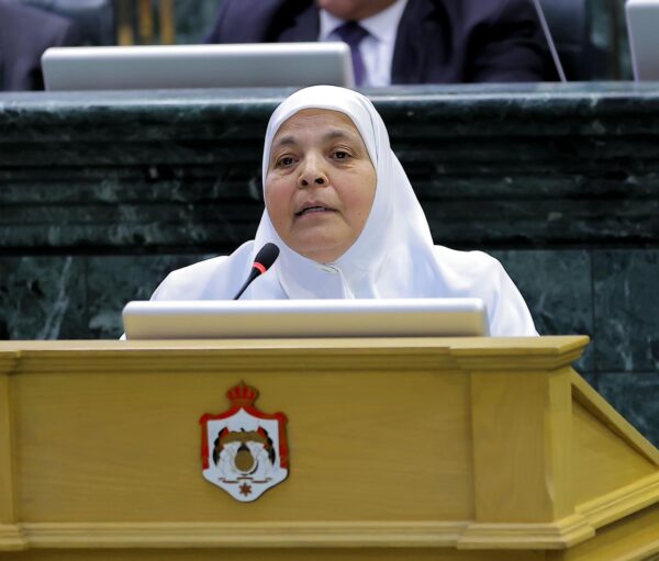 المسيمي تطالب بإدراج أسماء أسرى أردنيين ضمن صفقة مرتقبة