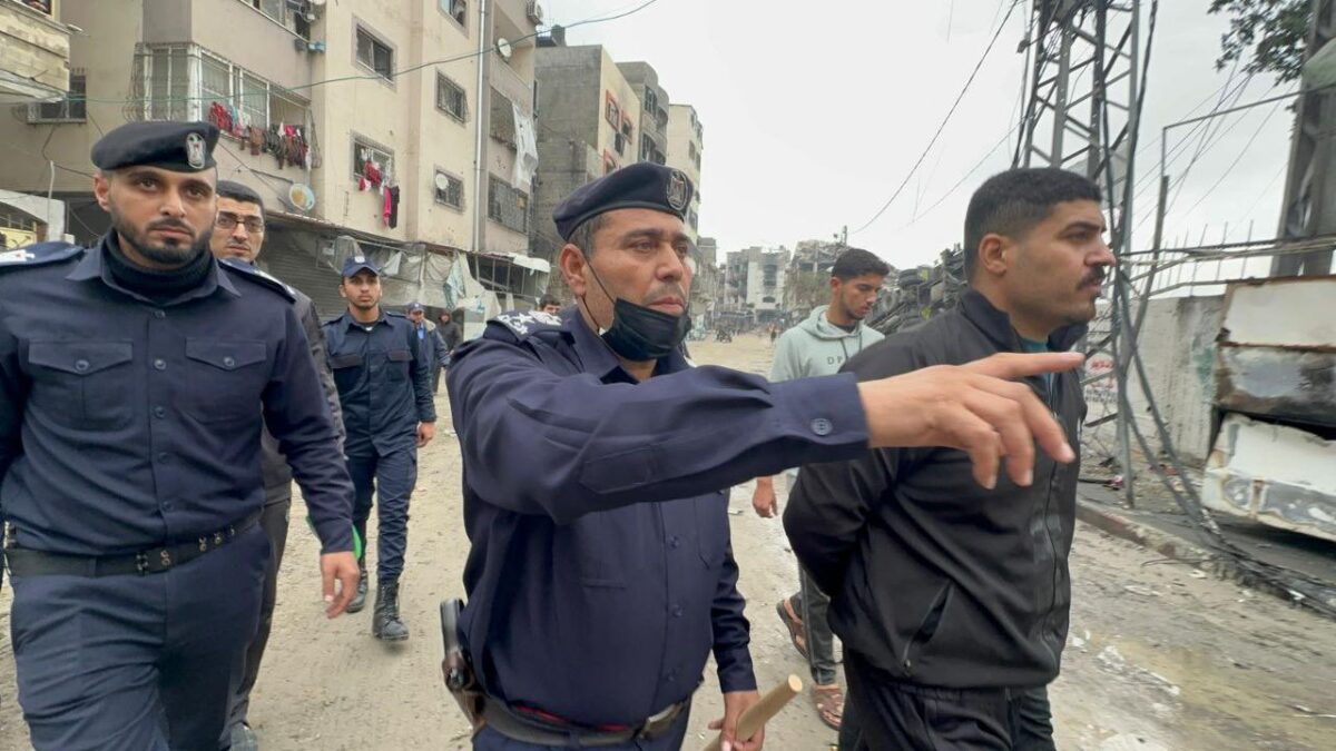 أتت عبر العصابات العميلة للاحتلال.. شرطة خانيونس تحبط تهريب 48 ألف حبة مخدرات وتوقف متورطاً