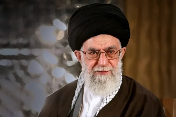 خامنئي يرفض دعوات واشنطن للتفاوض: يسعون لفرض توقعاتهم