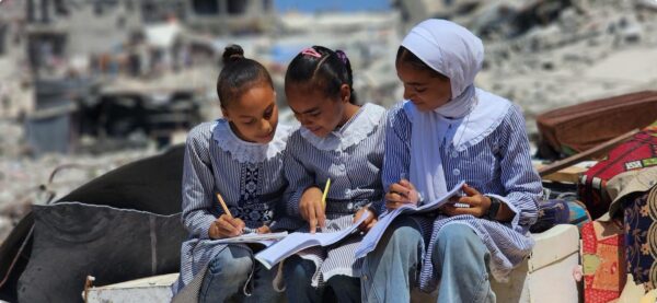 2ر1 مليون طالب في غزة والضفة الغربية استفادوا من منصة التعليم الإلكتروني الأردنية
