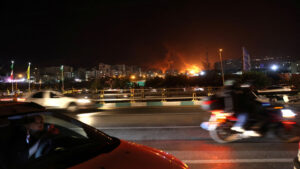 إيران
