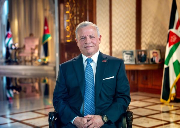الملك يغادر في زيارة خاصة تتخللها زيارة عمل لأمريكا