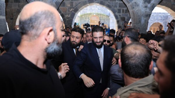 هل أحبطت المخابرات التركية محاولة لاغتيال الشرع خلال زيارته درعا؟