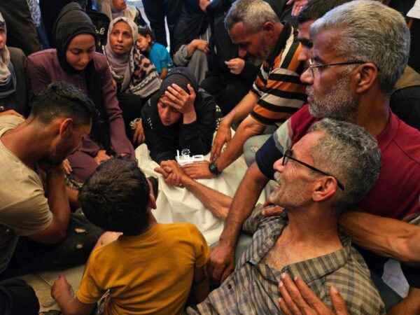 5 شهداء إثر قصف إسرائيلي جنوبي خانيونس