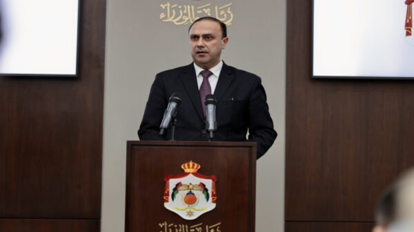 الحكومة: نتابع المنشورات التي تتعدى على الأمن الأردني وسنتعامل معها