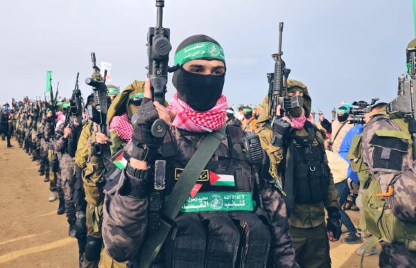 القسام تنشر أسماء 20 أسيرا إسرائيليا أحياء قررت الإفراج عنهم