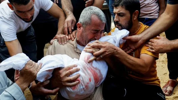 315 طفلاً في غزة ولدوا بتشوهات خلقية وأوزان غير طبيعية بسبب حرب الإبادة