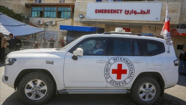 اعتقلتهم بظروف قاسية.. “إسرائيل” تفرج عن 9 فلسطينيين من غزة