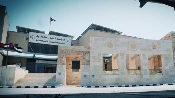 ضبط شقة سكنية لإنتاج الخبز وموقع إنتاج ألبان دون تراخيص رسمية