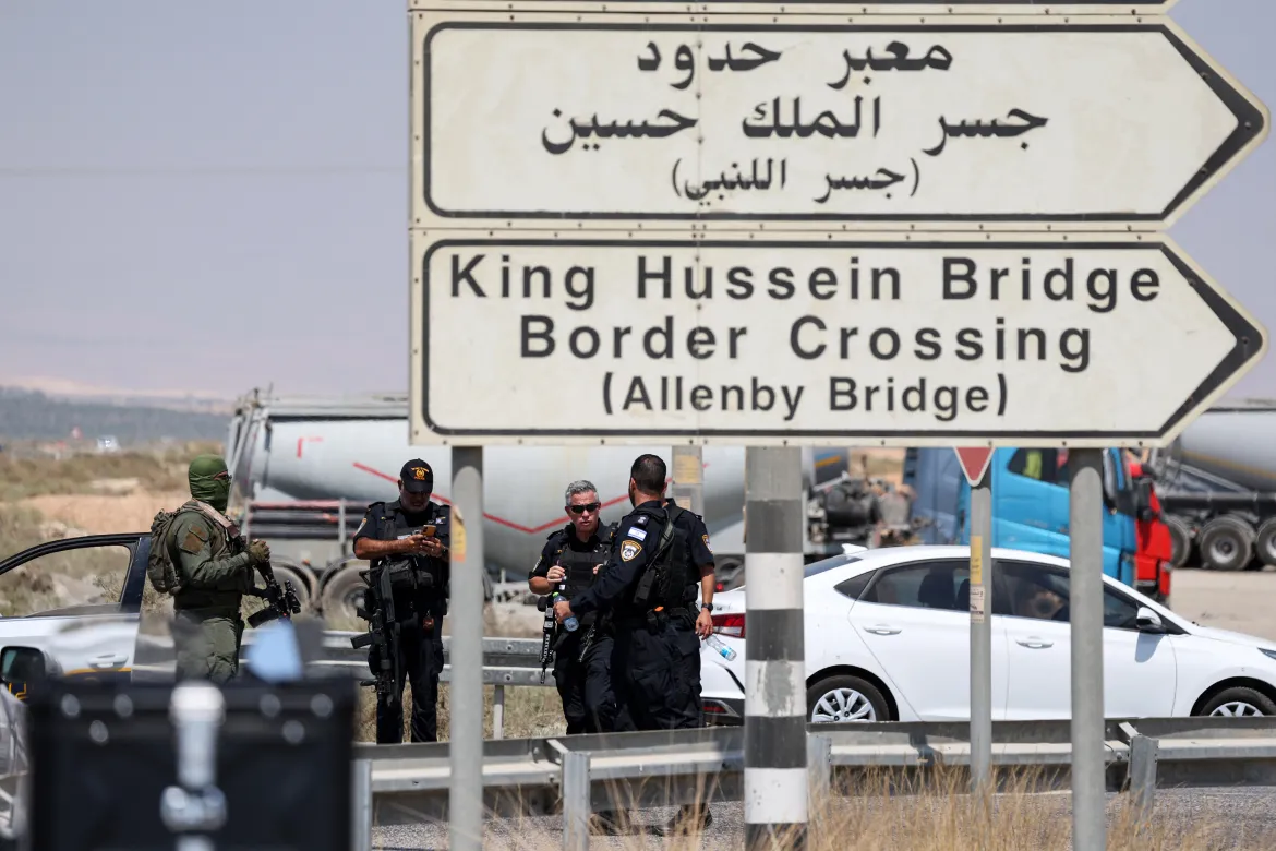 جسر الملك حسين جسر اللنبي معبر الكرامة