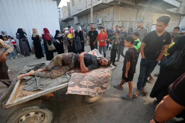 “حماس” تدين مجزرتي غزة والنصيرات وتدعو لتحرك عاجل لوقف الإبادة