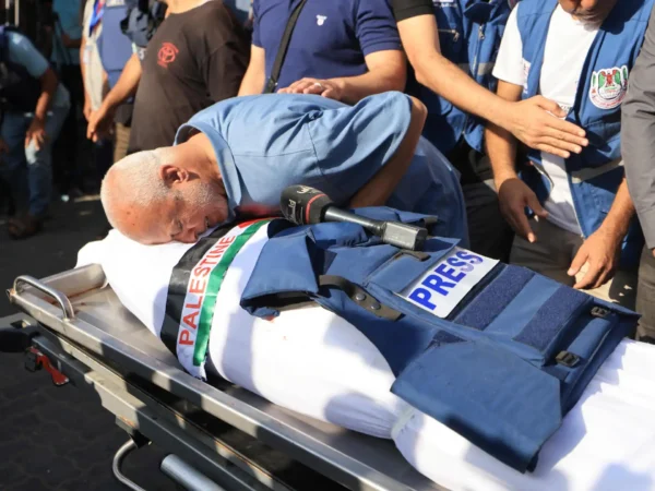 المرصد الأورومتوسطي يكشف عن مخطط لتفريغ غزة من الكفاءات