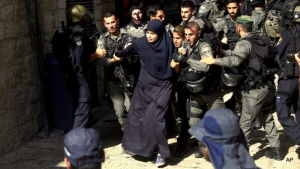 11 شهيداً و274 مصاباً واعتقال المئات وهدم 355 منزلًا بالضفة والقدس الشهر الماضي