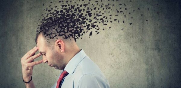أعراض للاكتئاب ترفع خطر الإصابة بالخرف