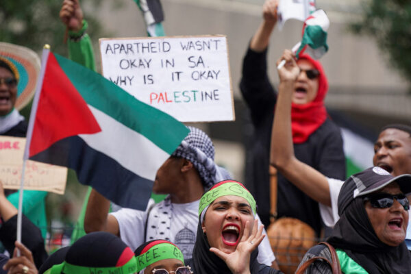 “المجاعة خيار إستراتيجي”.. إعلام جنوب إفريقيا: لا ينبغي تجميل صمود الغزيين للتخفيف من الجريمة