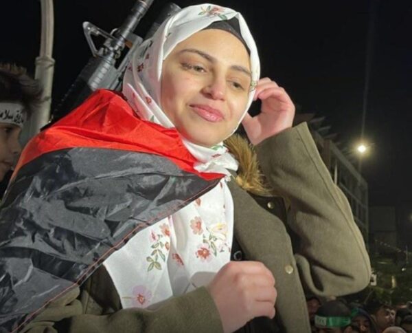 اعتقال الأسيرة المحررة أسيل الطيطي في مخيم بلاطة