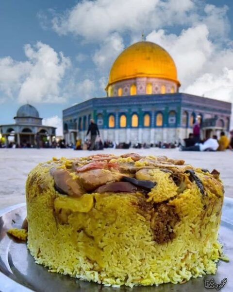 والتمسك بالأرض والهوية
