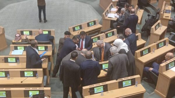 وعكة صحية مفاجئة تُلم بالنائب صالح العرموطي تحت قبة البرلمان