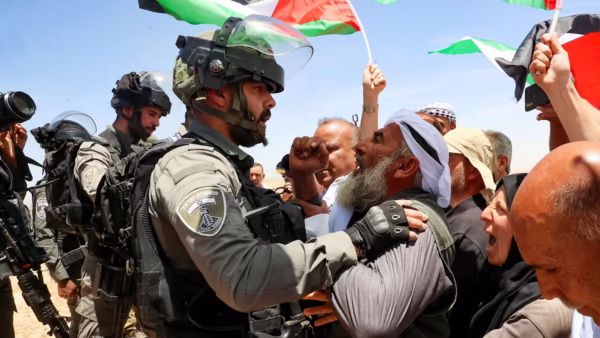 بعد إدراجها ضمن العقوبات الأوروبية.. حماس: تجريم المقاومة لن تغير حقيقة أن فلسطين تحت الاحتلال