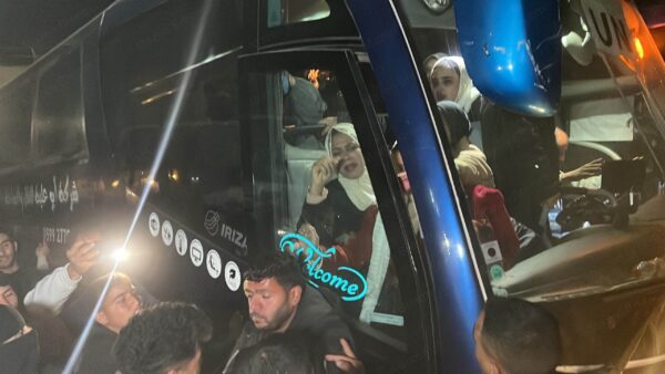 وصول دفعة من العالقين إلى غزة عبر معبر رفح