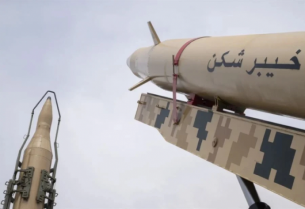 إيران تنفّذ هجمات على الاحتلال بصواريخ ذات رؤوس حربية ثقيلة