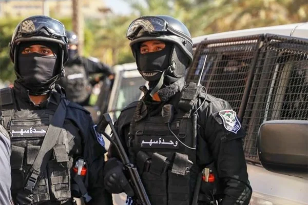أمن المقاومة يقتل ويصيب عملاء للاحتلال تسللوا بثلاث مركبات في خانيونس