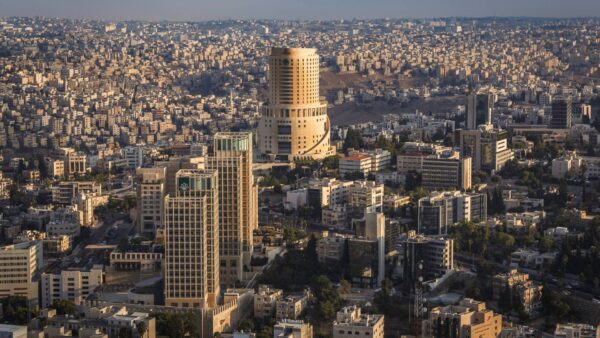 طقس معتدل اليوم وغداً وارتفاع الحرارة السبت