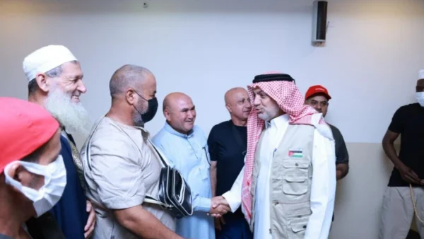 وزير الأوقاف يتفقّد أوضاع حجاج عرب 48