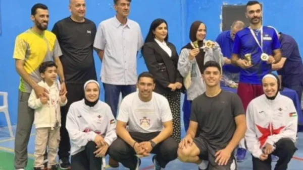 تتويج الفائزين ببطولة الاستقلال للريشة الطائرة