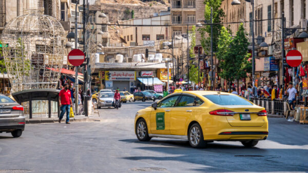 ترخيص شركتين تعملان بالتطبيقات الذكية الأسبوع المقبل