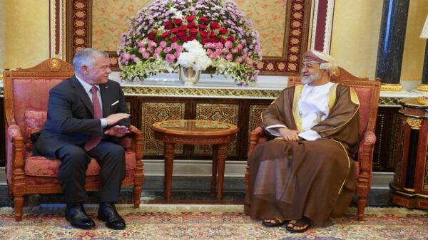الملك وسلطان عمان يبحثان المستجدات الإقليمية