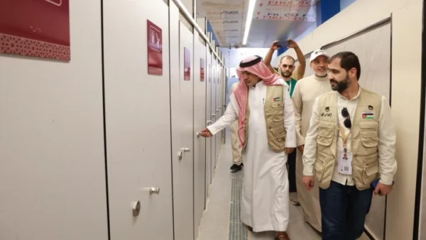 وزير الأوقاف يتفقد مخيمات الحجاج الأردنيين في عرفات ومنى