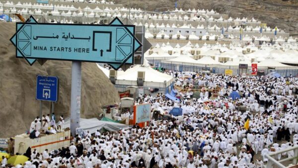 اكتمال وصول الحجاج إلى منى