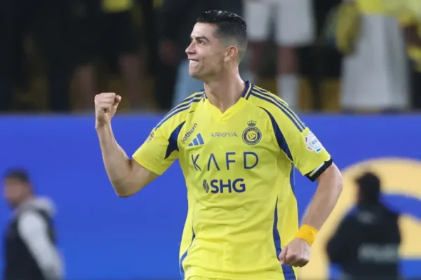 رونالدو يقود النصر لحصد لقب دوري “روشن” السعودي