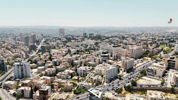 32 درجة بعمان.. ارتفاع الحرارة اليوم وغداً الاثنين والثلاثاء والأربعاء
