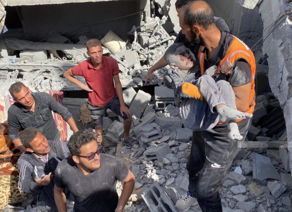 بينهم طفل.. 3 شهداء وجرحى بنيران جيش الاحتلال في خان يونس