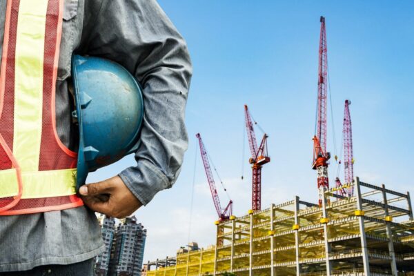 وقف استقدام العمالة غير الأردنية في معظم القطاعات