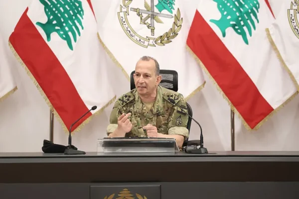 قائد الجيش اللبناني يتوجه إلى باكستان