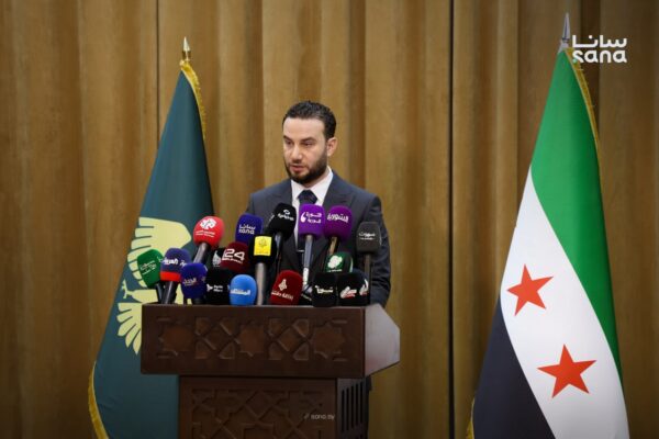 سوريا تكشف لأول مرة أعداد ورتب الموقوفين العسكريين من نظام الأسد
