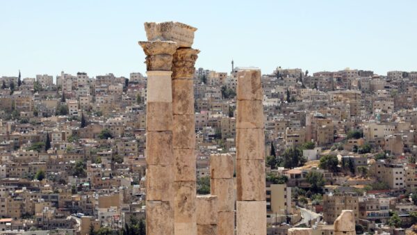30 درجة بعمان.. أجواء صيفية معتدلة حتى الخميس