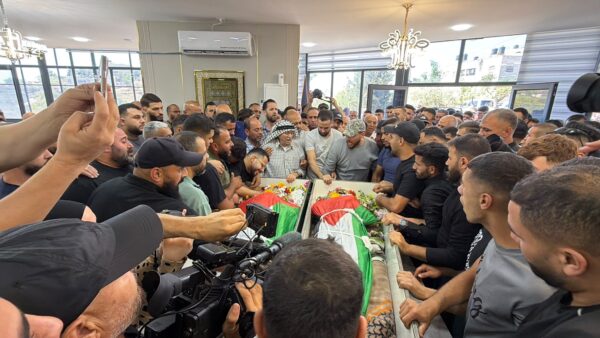“دماء الشهداء عنوان الصمود”.. “حماس” تنعى شهيدي دير جرير شرق رام الله
