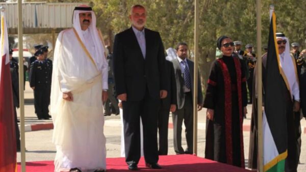 مشعل: الشيخ حمد أول زعيم كسر حصار غزة رسمياً