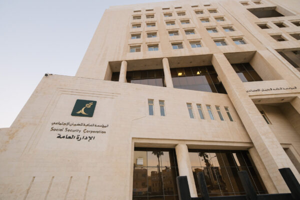 بعد اعتماد 45 جهة علاجية.. هل يترتب على المنشآت تكاليف مالية مقابل العلاج الفوري للمصابين؟